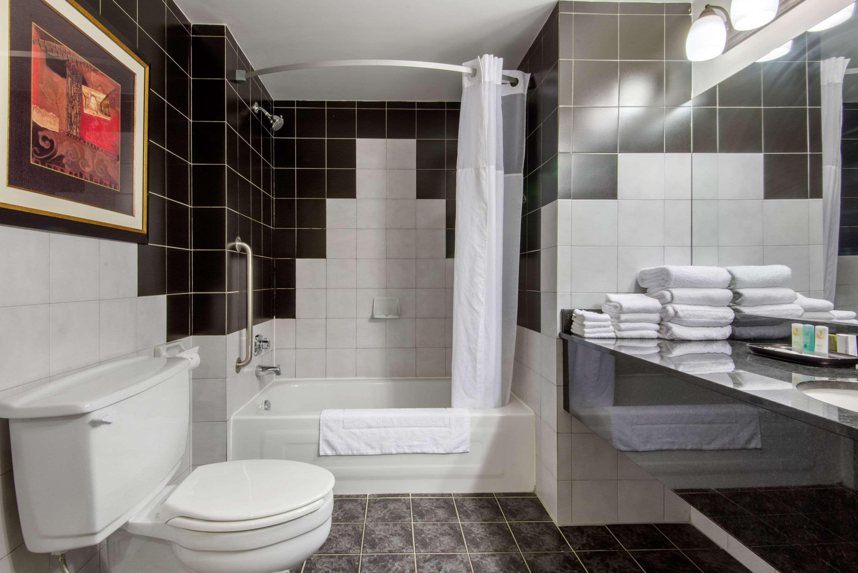 Quality & Conference Centre Downtown 2*