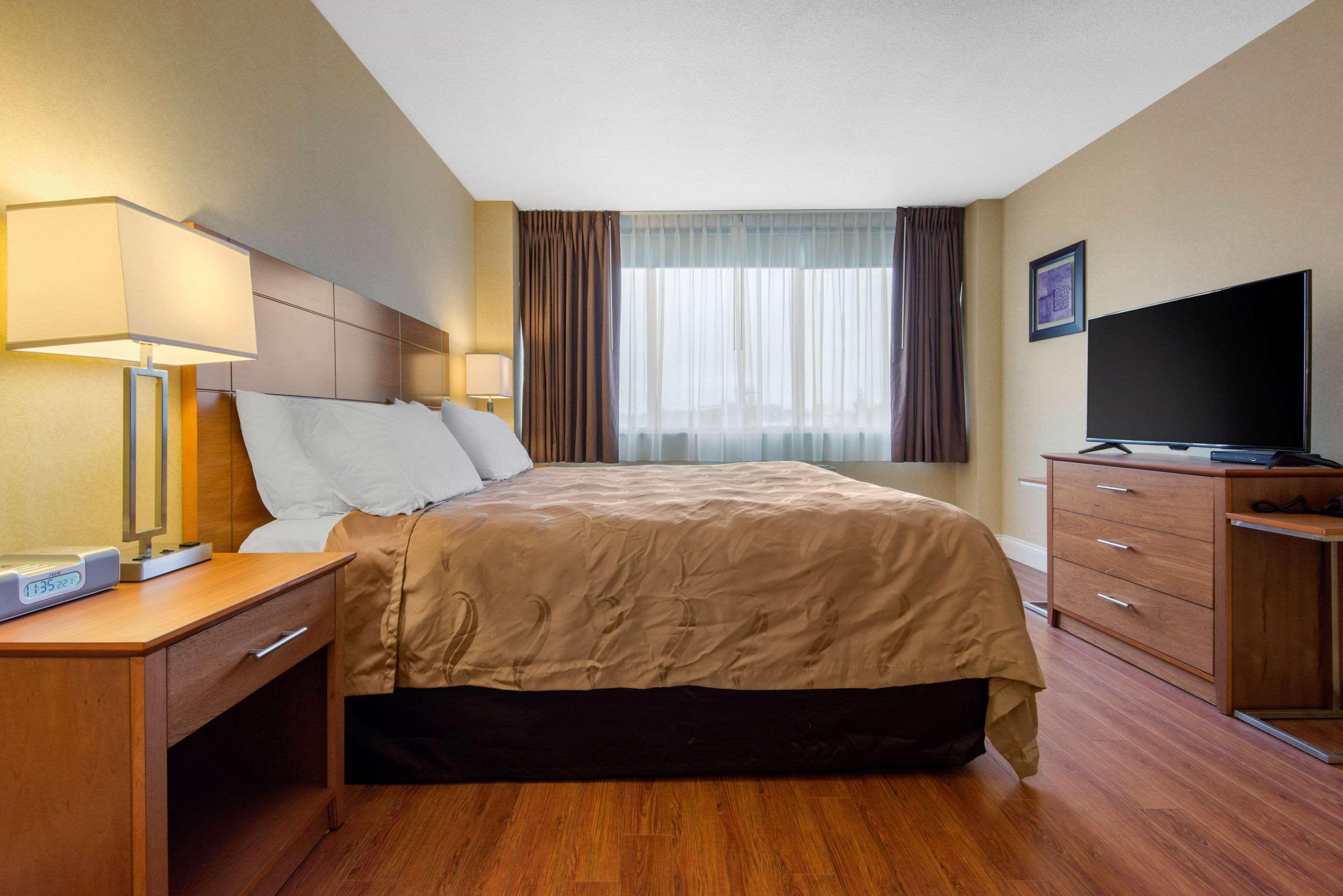 Quality & Conference Centre Downtown 2* Sudbury