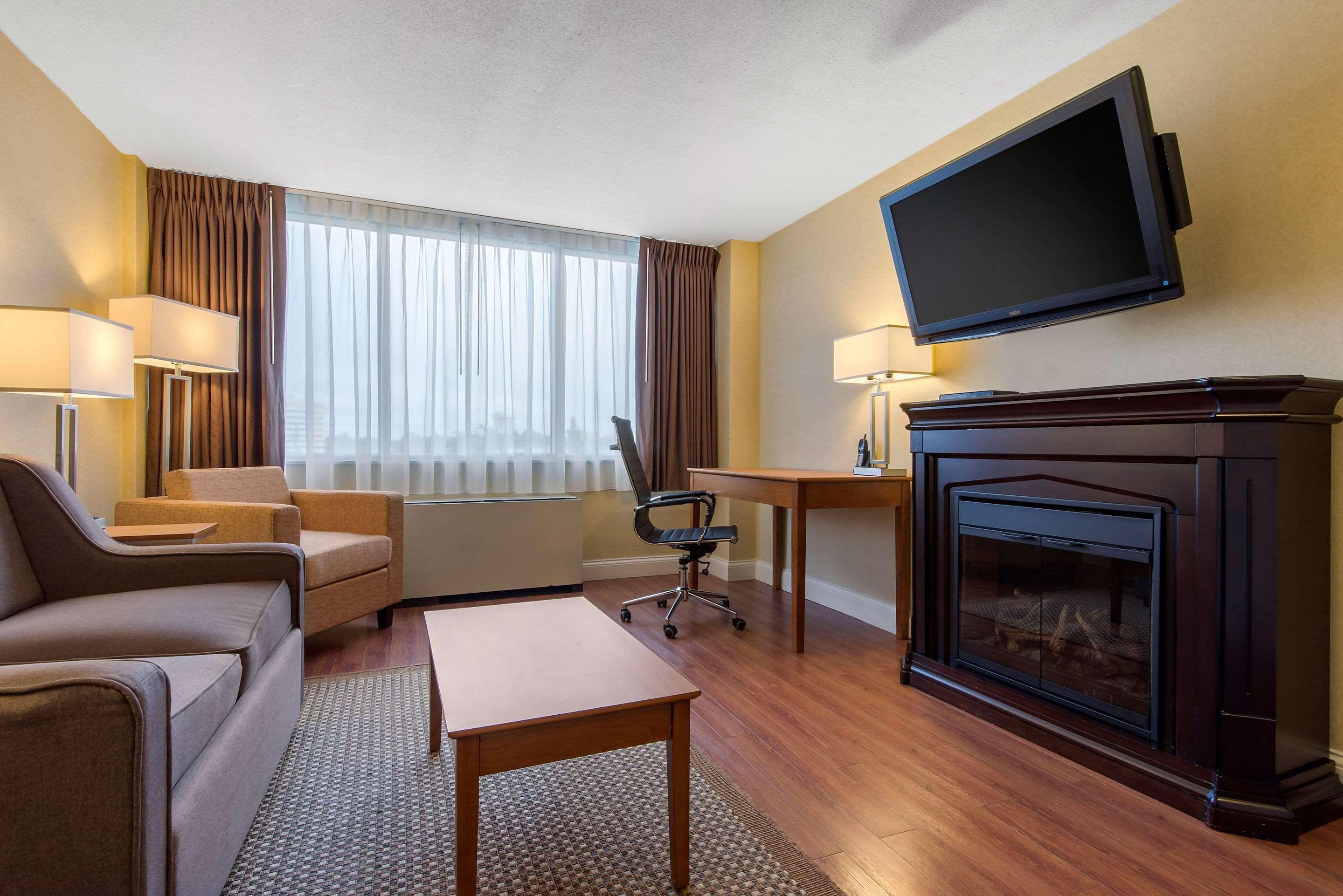 Quality & Conference Centre Downtown Hotel Sudbury